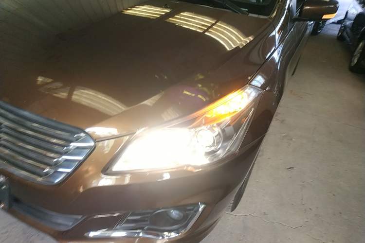 Used Suzuki Alivio 2015 1.6L Automatic Enjoyment Model Left Front Headlight