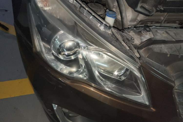 Used Suzuki Alivio 2015 1.6L Manual Enjoyment Model Right Front Headlight