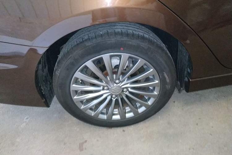 Used Suzuki Alivio 2015 1.6L Automatic Enjoyment Model Right Rear Wheel Hub