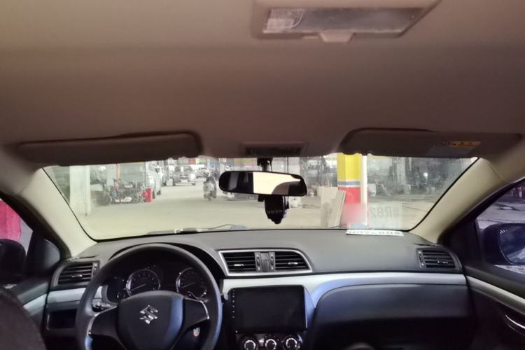 Used Suzuki Alivio 2015 1.6L Automatic Comfort Model Headliner