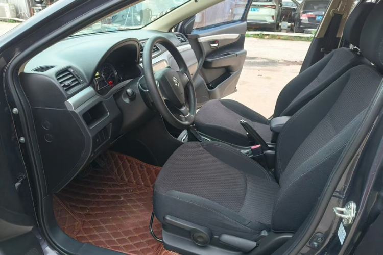 Used Suzuki Alivio 2015 1.6L Automatic Comfort Model Interior 5