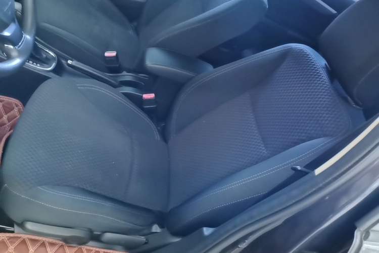 Used Suzuki Alivio 2015 1.6L Automatic Comfort Model Left Front Seat