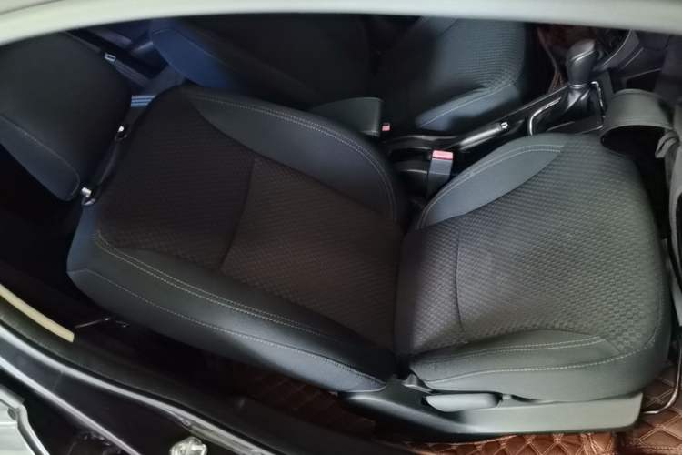 Used Suzuki Alivio 2015 1.6L Automatic Comfort Model Right Front Seat