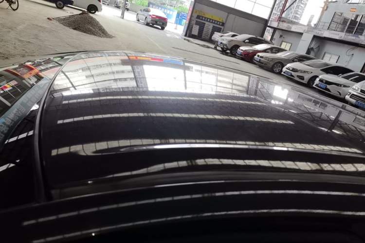 Used Suzuki Alivio 2015 1.6L Automatic Comfort Model Roof