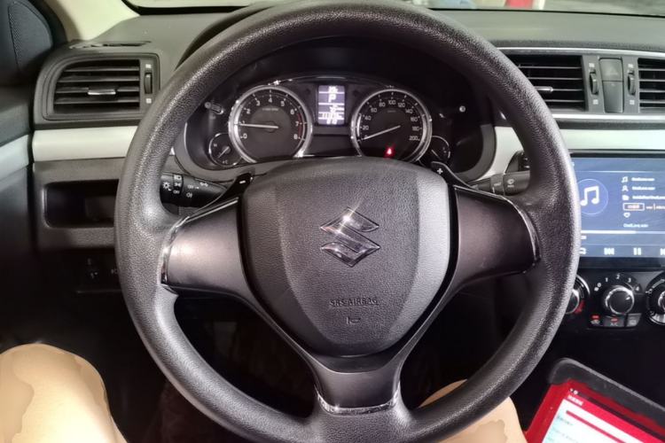 Used Suzuki Alivio 2015 1.6L Automatic Comfort Model Steering Wheel