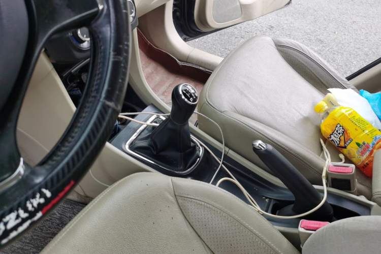 Used Suzuki Alivio 2015 1.6L Manual Enjoyment Model Gear Lever