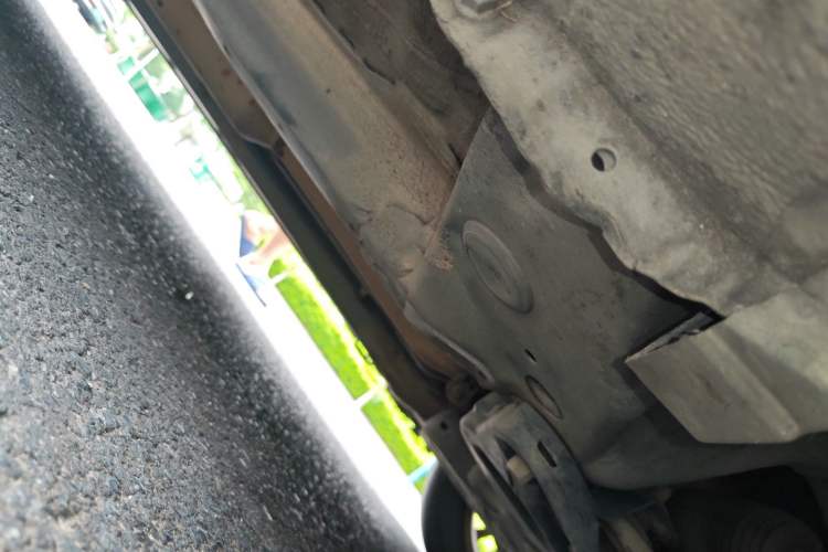 Used Suzuki Alivio 2015 1.6L Manual Comfort Model Chassis Front Right