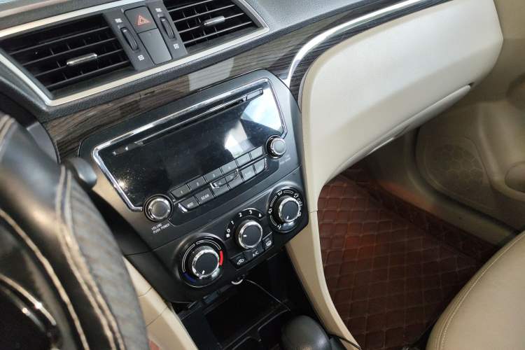 Used Suzuki Alivio 2015 1.6L Automatic Enjoyment Model Audio And AC Panel