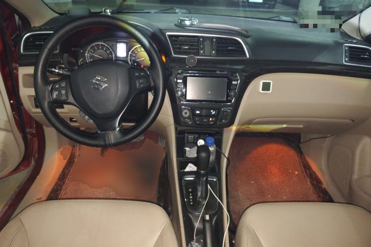 Used Suzuki Alivio 2015 1.6L Automatic Luxury Model Center Console