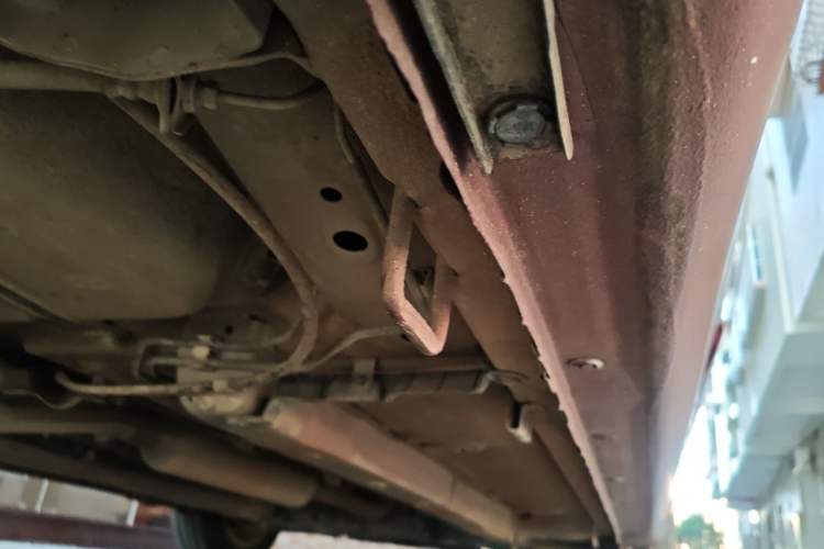 Used Suzuki Alivio 2015 1.6L Manual Comfort Model Chassis Rear Left