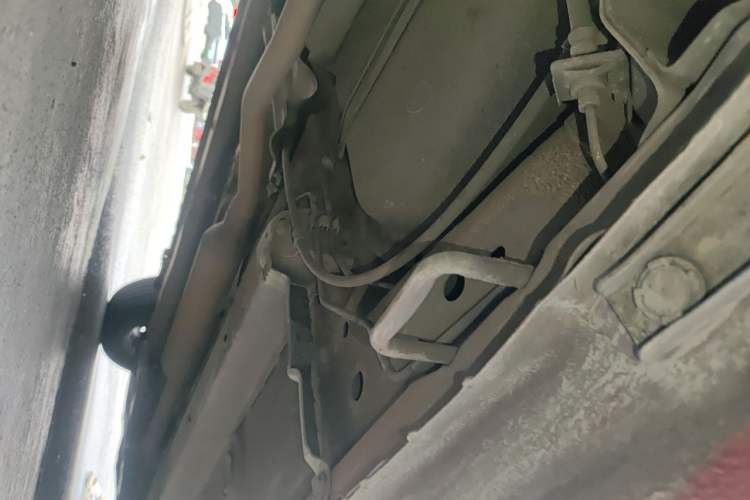 Used Suzuki Alivio 2015 1.6L Manual Comfort Model Chassis Rear Right