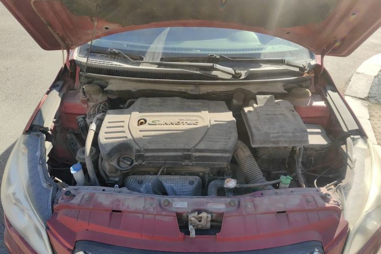 Used Suzuki Alivio 2015 1.6L Manual Comfort Model Engine Bay