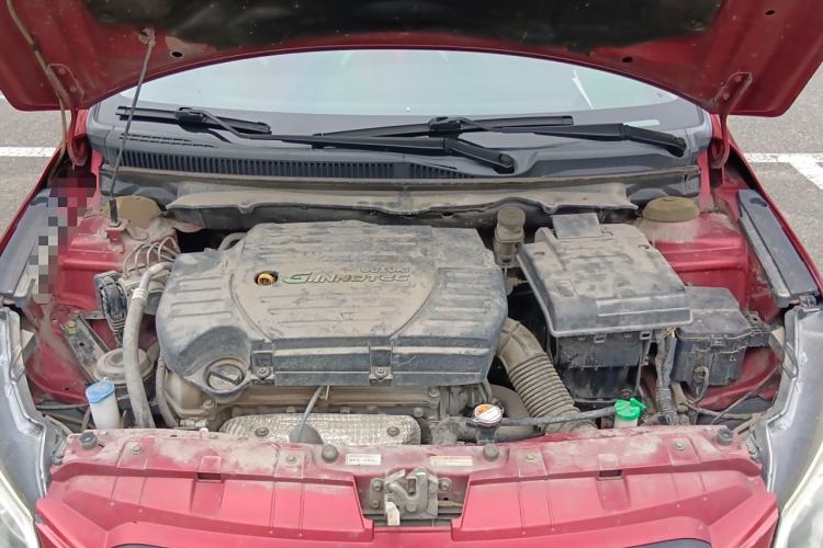 Used Suzuki Alivio 2015 1.6L Manual Comfort Model Engine Bay