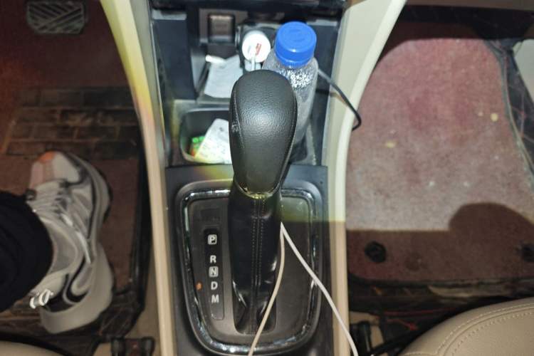 Used Suzuki Alivio 2015 1.6L Automatic Luxury Model Gear Lever