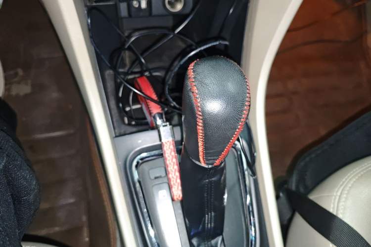 Used Suzuki Alivio 2015 1.6L Automatic Enjoyment Model Gear Lever