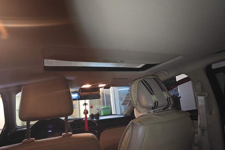 Used Suzuki Alivio 2015 1.6L Automatic Enjoyment Model Headliner