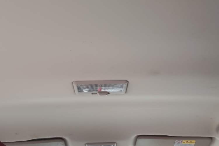 Used Suzuki Alivio 2015 1.6L Manual Comfort Model Headliner