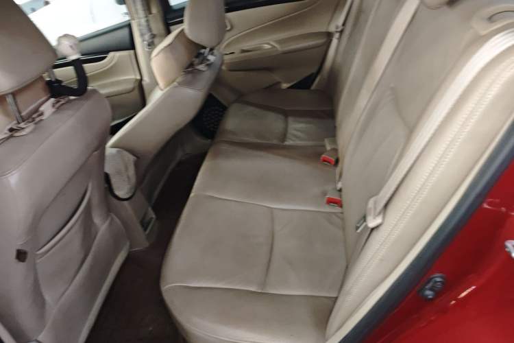 Used Suzuki Alivio 2015 1.6L Automatic Enjoyment Model Interior 4