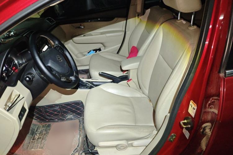 Used Suzuki Alivio 2015 1.6L Automatic Luxury Model Left Front Seat