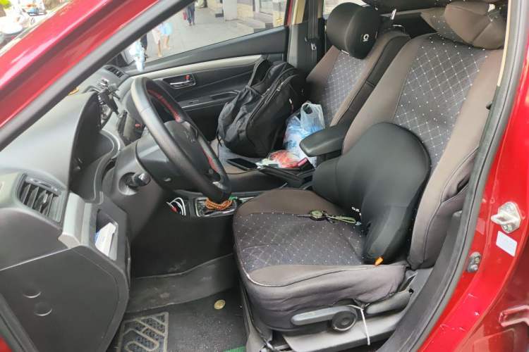 Used Suzuki Alivio 2015 1.6L Manual Comfort Model Left Front Seat