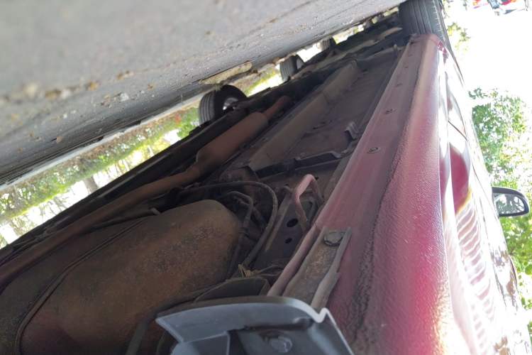 Used Suzuki Alivio 2015 1.6L Manual Comfort Model Left Side Sill