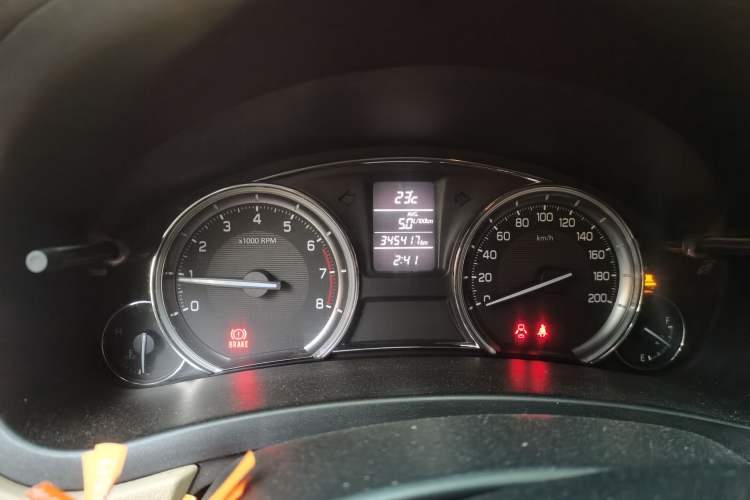 Used Suzuki Alivio 2015 1.6L Manual Comfort Model Odometer Close Up