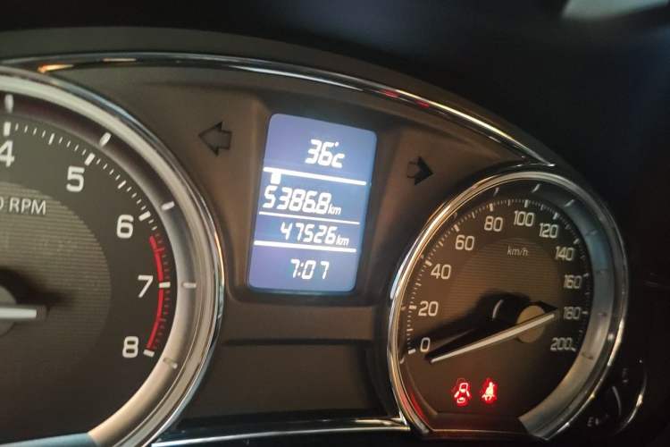 Used Suzuki Alivio 2015 1.6L Manual Comfort Model Odometer Close Up