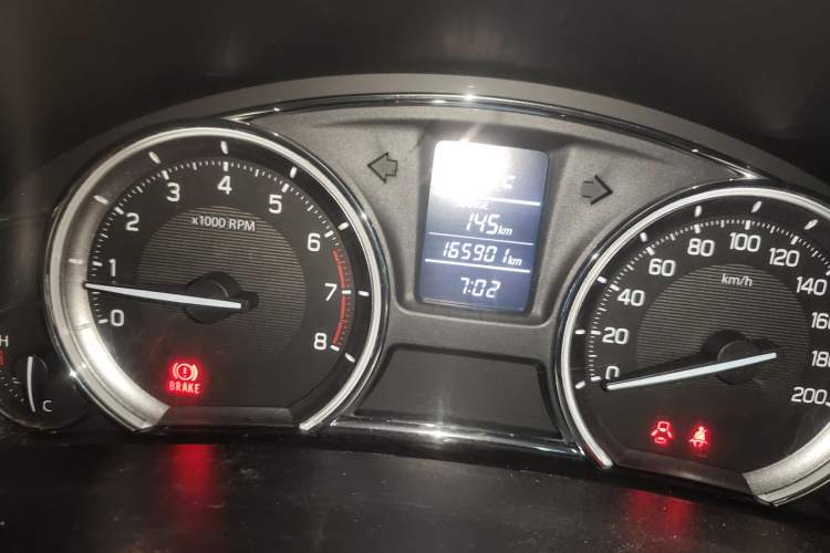 Used Suzuki Alivio 2015 1.6L Manual Comfort Model Odometer Close Up