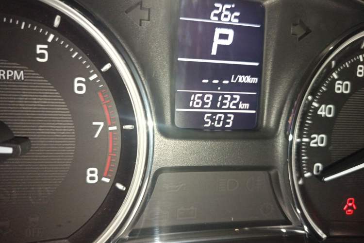 Used Suzuki Alivio 2015 1.6L Automatic Enjoyment Model Odometer Close Up