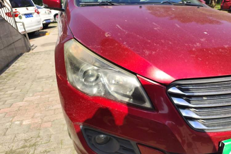 Used Suzuki Alivio 2015 1.6L Manual Comfort Model Right Front Headlight