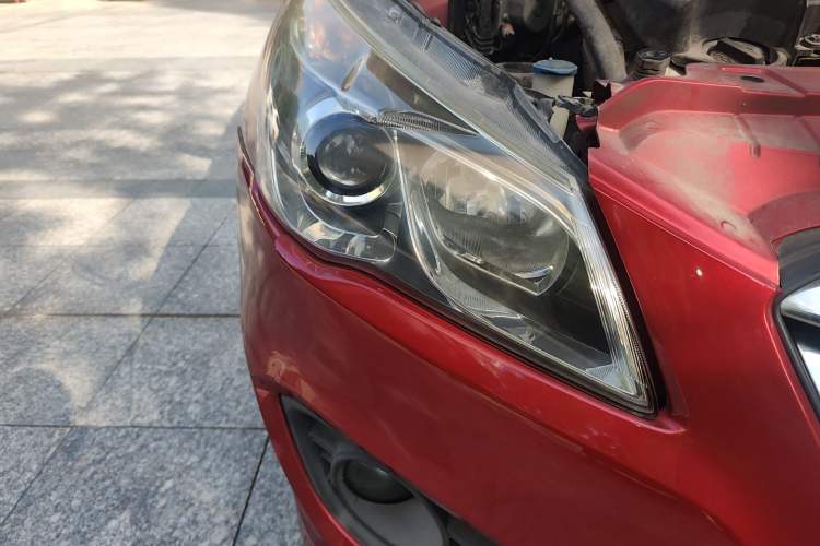Used Suzuki Alivio 2015 1.6L Automatic Comfort Model Right Front Headlight