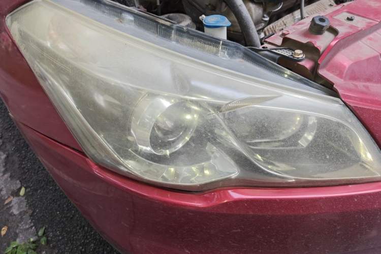 Used Suzuki Alivio 2015 1.6L Automatic Enjoyment Model Right Front Headlight