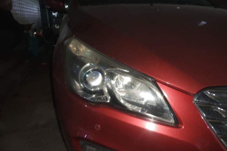 Used Suzuki Alivio 2015 1.6L Manual Comfort Model Right Front Headlight