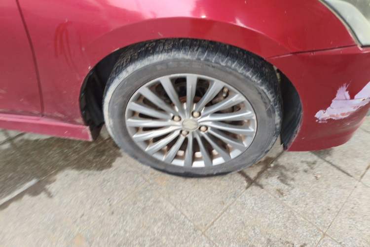 Used Suzuki Alivio 2015 1.6L Automatic Enjoyment Model Right Front Wheel Hub
