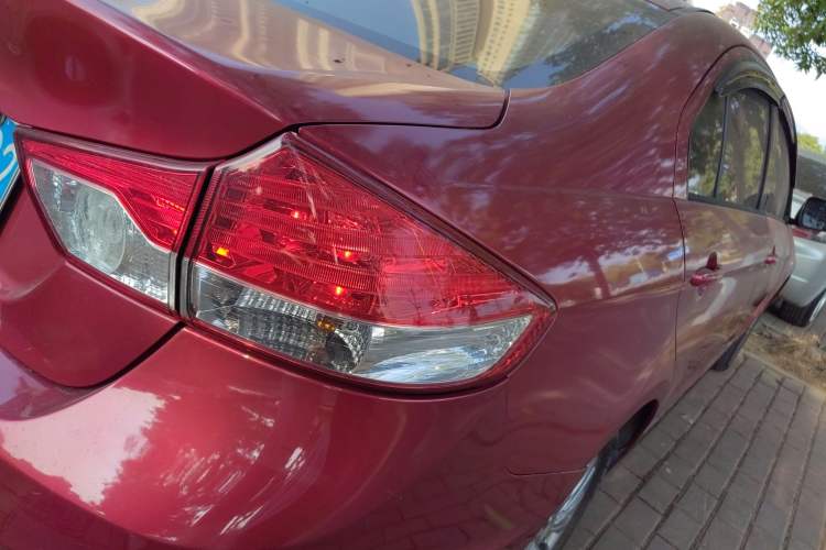 Used Suzuki Alivio 2015 1.6L Manual Comfort Model Right Rear Taillight
