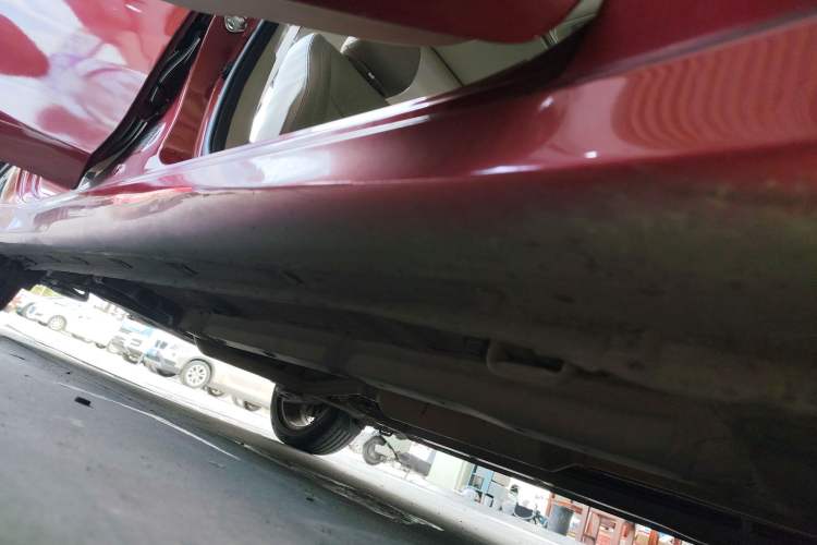 Used Suzuki Alivio 2015 1.6L Automatic Enjoyment Model Right Side Sill