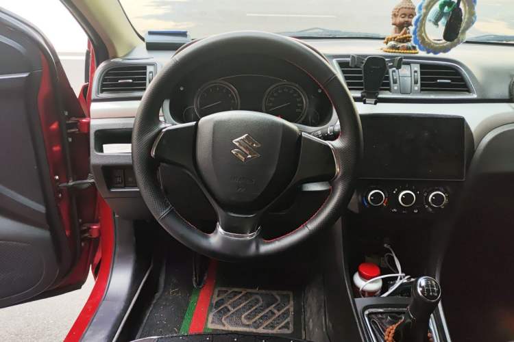 Used Suzuki Alivio 2015 1.6L Manual Comfort Model Steering Wheel