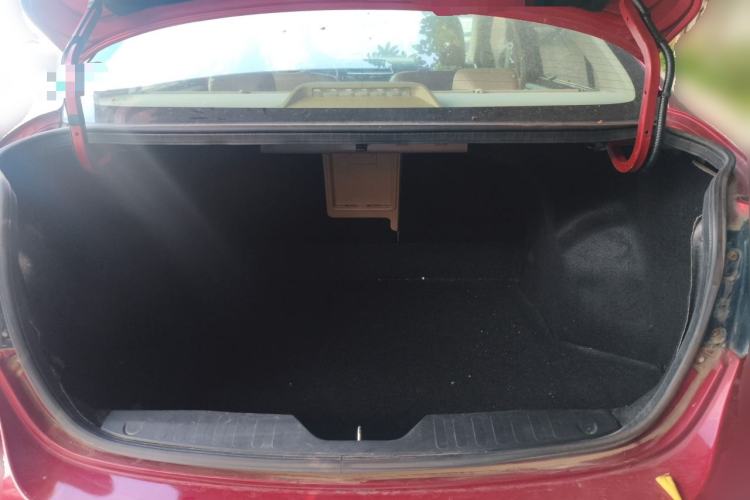 Used Suzuki Alivio 2015 1.6L Automatic Luxury Model Trunk