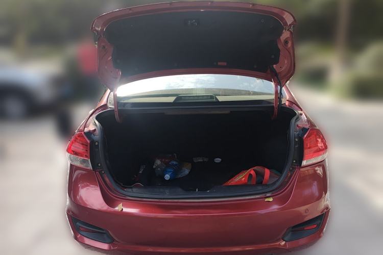 Used Suzuki Alivio 2015 1.6L Automatic Comfort Model Trunk
