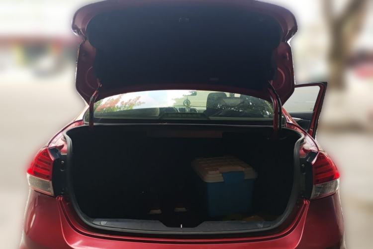 Used Suzuki Alivio 2015 1.6L Manual Comfort Model Trunk