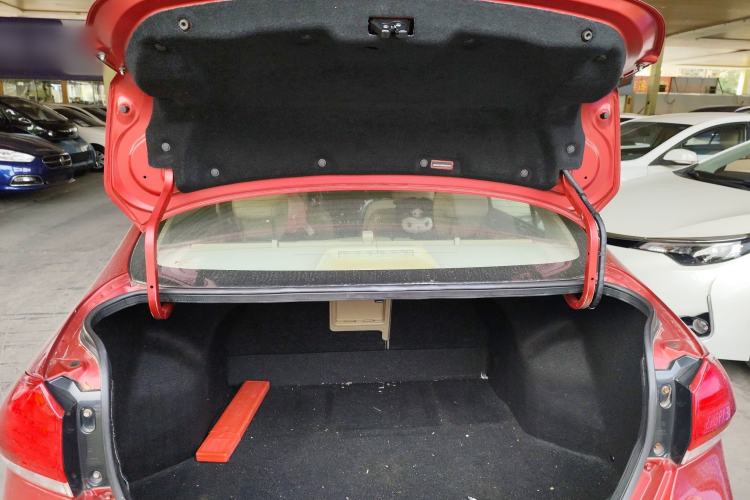 Used Suzuki Alivio 2015 1.6L Automatic Enjoyment Model Trunk