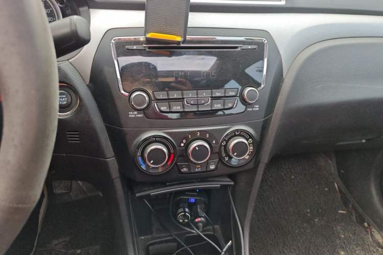 Used Suzuki Alivio 2015 1.6L Manual Enjoyment Model Audio And AC Panel