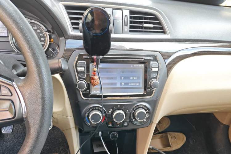 Used Suzuki Alivio 2015 1.6L Manual Comfort Model Audio And AC Panel