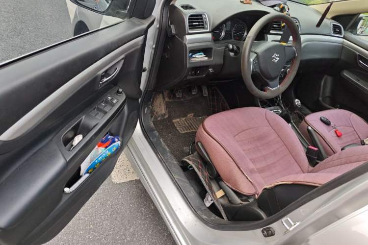 Used Suzuki Alivio 2015 1.6L Manual Enjoyment Model Driver Seat