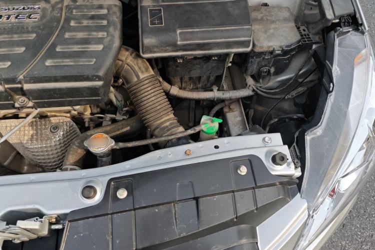 Used Suzuki Alivio 2015 1.6L Manual Enjoyment Model Engine Bay Left