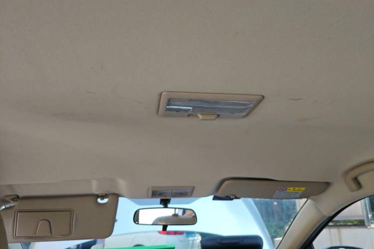 Used Suzuki Alivio 2015 1.6L Manual Comfort Model Headliner