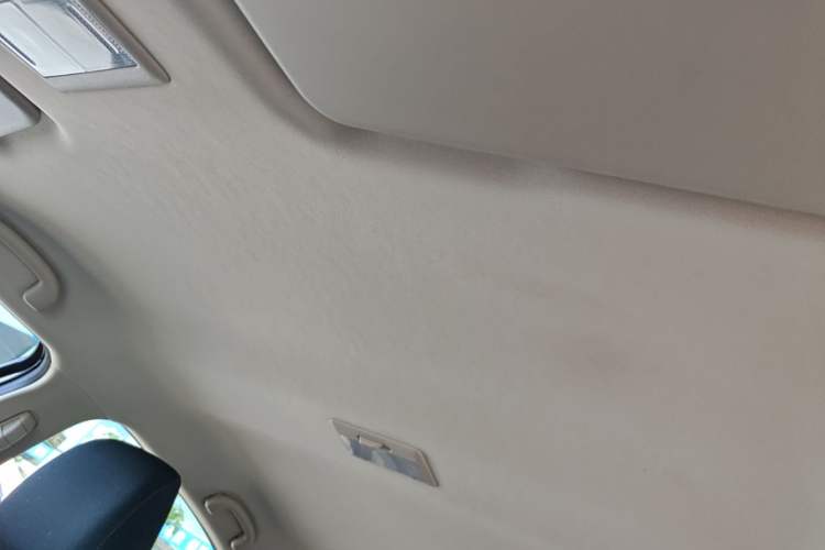 Used Suzuki Alivio 2015 1.6L Manual Comfort Model Headliner