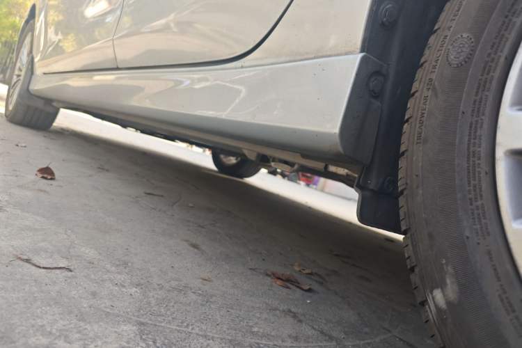 Used Suzuki Alivio 2015 1.6L Manual Enjoyment Model Left Side Sill
