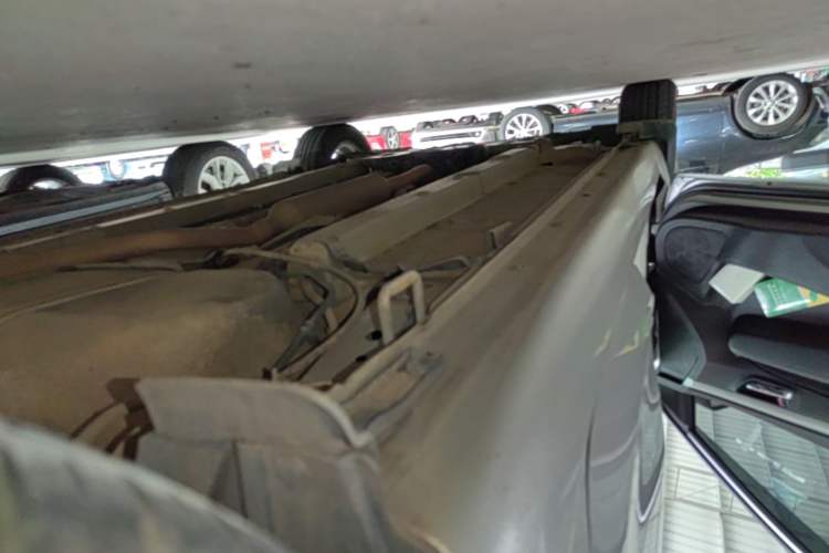 Used Suzuki Alivio 2015 1.6L Automatic Comfort Model Left Side Sill