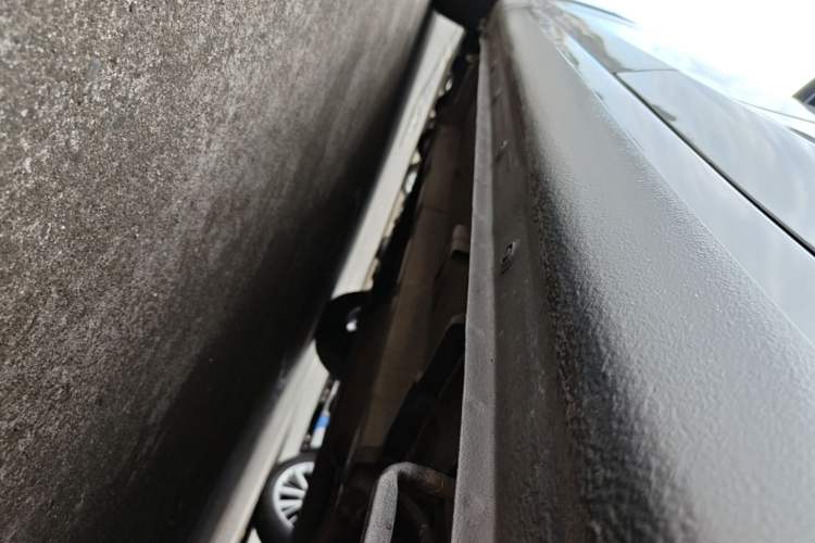 Used Suzuki Alivio 2015 1.6L Manual Comfort Model Left Side Sill